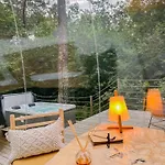 Les Bulles De Bordeaux Bed & Breakfast 3*
