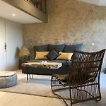 Les Bulles De Bordeaux Bed & Breakfast Salleboeuf