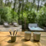 Les Bulles De Bordeaux Bed & Breakfast