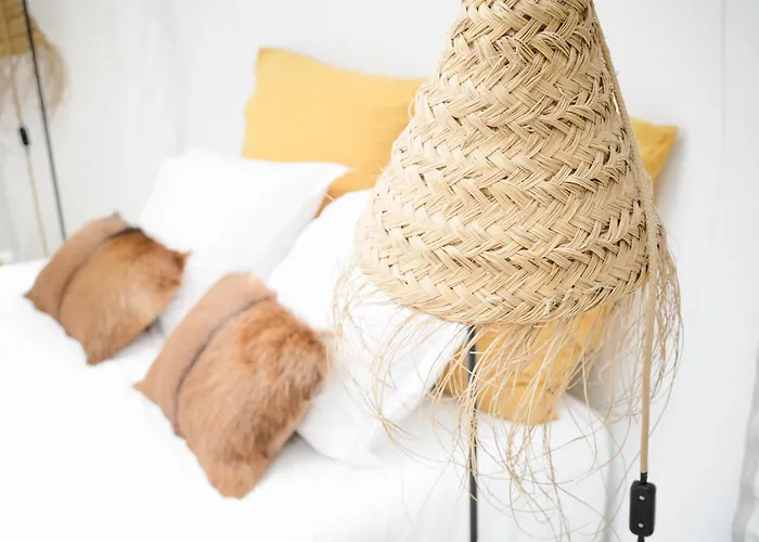 Les Bulles De Bordeaux Couette-café