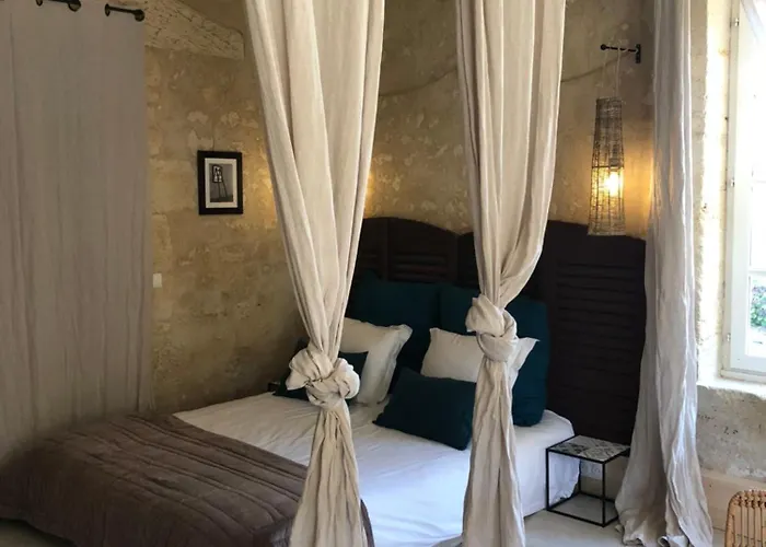 Les Bulles De Bordeaux Couette-café 3*