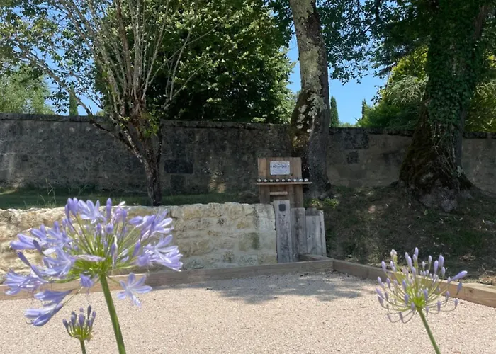 Les Bulles De Bordeaux Couette-café